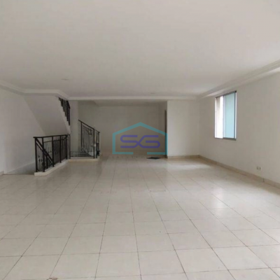 Disewakan Ruko di Central Park Jakarta Barat