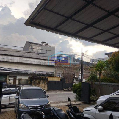 Disewakan Ruko Pinggir Jalan Tomang Jakarta Barat 2 Lantai LB 164m2-3