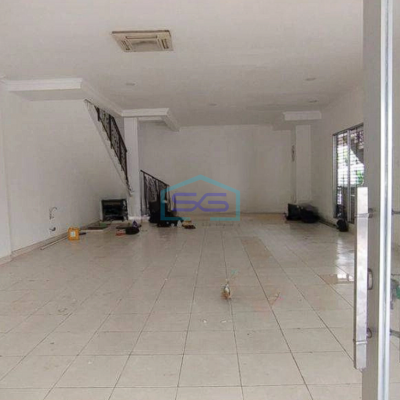 Disewakan Ruko Central Park Jakarta Barat 4 Lantai LB 300m2