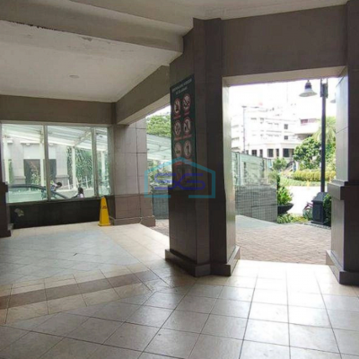Disewakan Ruko Central Park Jakarta Barat 4 Lantai LB 300m2