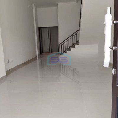 Disewakan Ruko Baru Green lake Full 3 Lantai Jakarta Barat-3