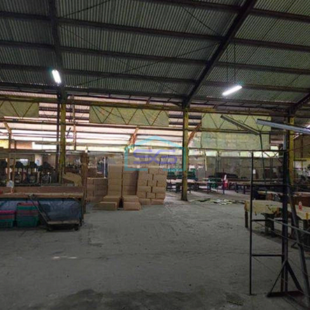 Dijual Pabrik di Cileungsi Bogor Akses Container 20 Feet Luas Bangunan 4103m2-4
