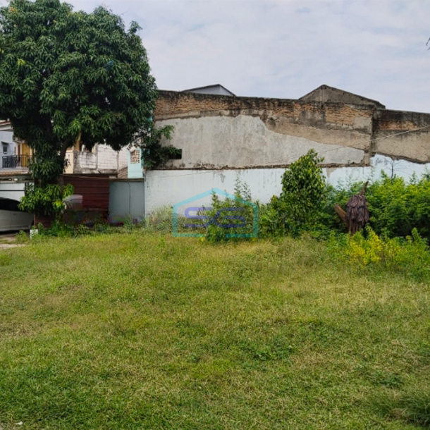 Dijual Tanah Ada Bangunan Bisa Akses Kontainer Jalan Raya Jakarta Utara-1