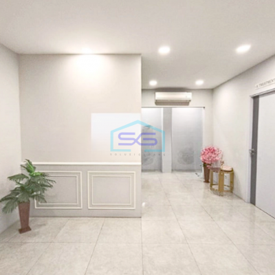 Dijual Ruko Gandeng di Pik Jakarta Utara Luas Bangunan 202m2