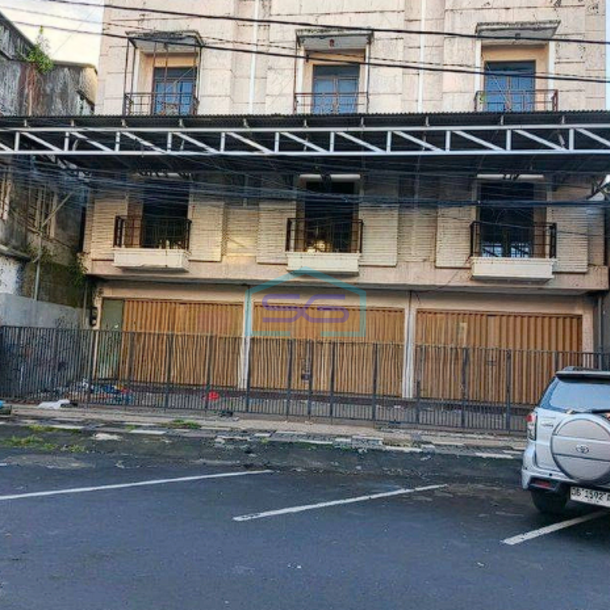 Disewakan Ruko 3 Lantai Lb 450m2 Di Pasar 45 Manado Cocok Buat Usaha-1