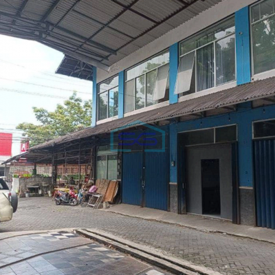 Disewakan Ruang Usaha Ex Showroom di Jl Tololiu Supit Manado LB 500m2