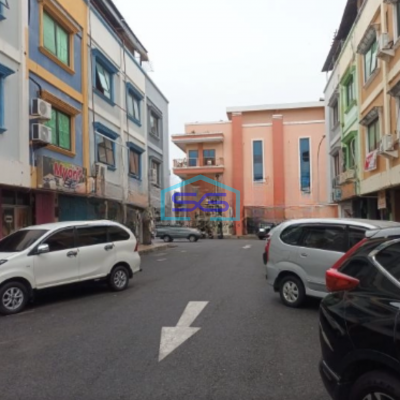 Disewakan Ruko Mega Smart Hadap Boulevard Pas Buat Kantor Ekspedisi Cargo Sario, Manado Luas Bangunan 140 m²