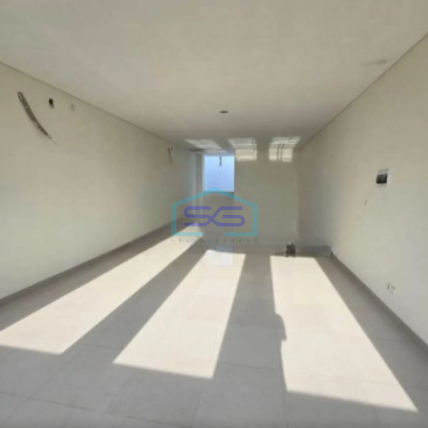 Disewakan Ruko Grand Kawanua Cocok Buat Kantor Ekspedisi Cargo Mapanget, Manado Luas Bangunan  225 m²-2