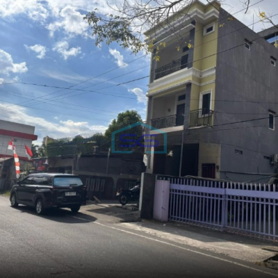 Disewakan Ruko Tikala Baru Pasbuat Kantor Ekspedisi Cargo Logistik Tikala, Manado Luas Bangunan  400 m²