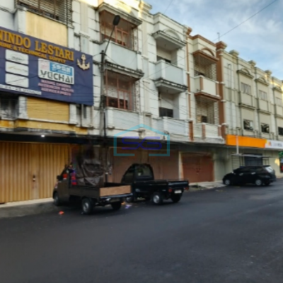 Disewakan Ruko  3 Lt Di Pasar 45 Cocok Buat Usaha Wenang, Manado Luas Bangunan  450 m²