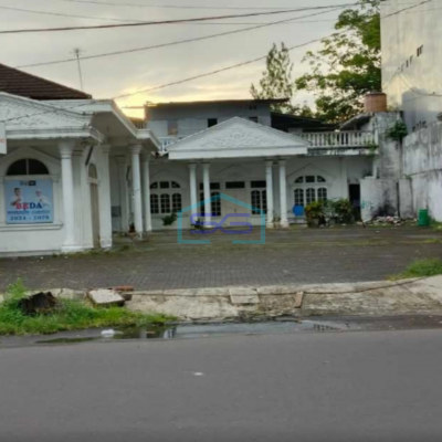 Disewakan Ruang Usaha Dekat Kantor Walikota Dan Jl Sudirman Tikala, Manado Luas Bangunan  600 m²