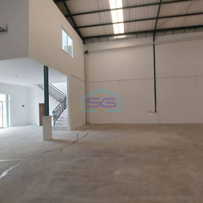 Disewakan Gudang Gandeng Pergudangan Surya Grand Cisoka Balaraja Tangerang LT 440m2