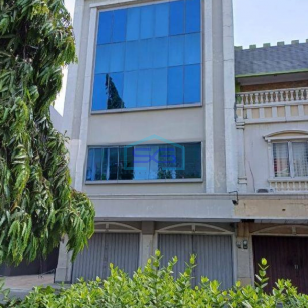 Dijual Ruko Gandeng Bagus 4 Lantai di Taman Surya Jakarta Barat LB 500m2-1