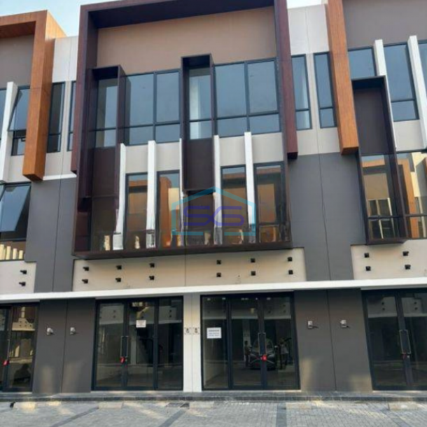 Disewakan Cepat Ruko Camptoen BSD Tangerang LB 110m2-1