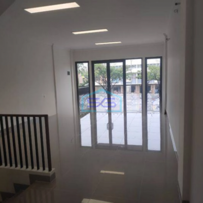 Disewakan Ruko Hook 3 Lantai Melody Tahap 2 Summarecon Gading Serpong Tangerang LB 184m2