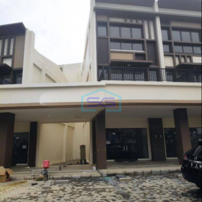 Disewakan Ruko Hook 3 Lantai Melody Tahap 2 Summarecon Gading Serpong Tangerang LB 184m2