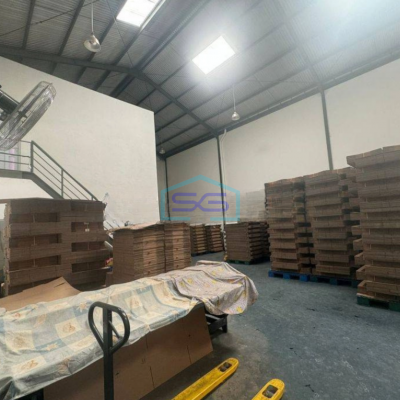 Dijual Gudang 2 Lantai Sudah Renovasi di Sunrise Bizpark, Tangerang LT 330m2