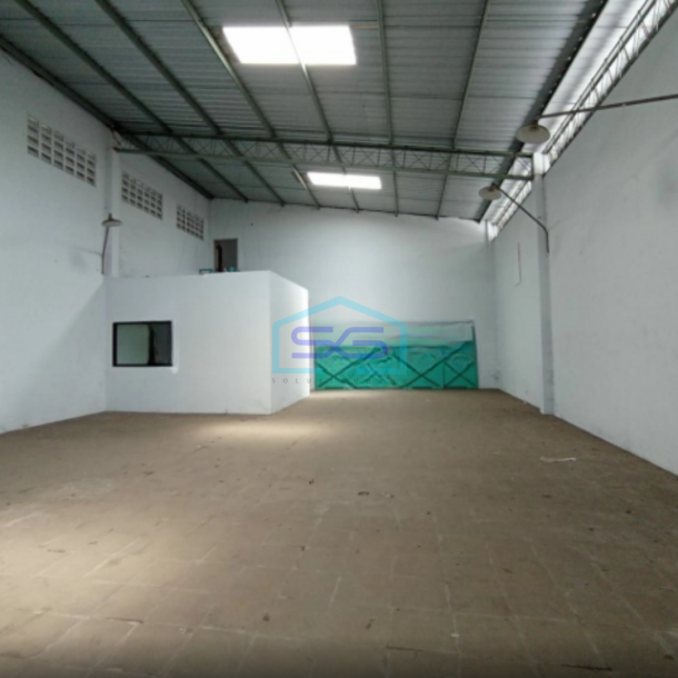 Disewakan Gudang Bagus Strategis di Banyuanyar Solo Luas Bangunan 275m2-4