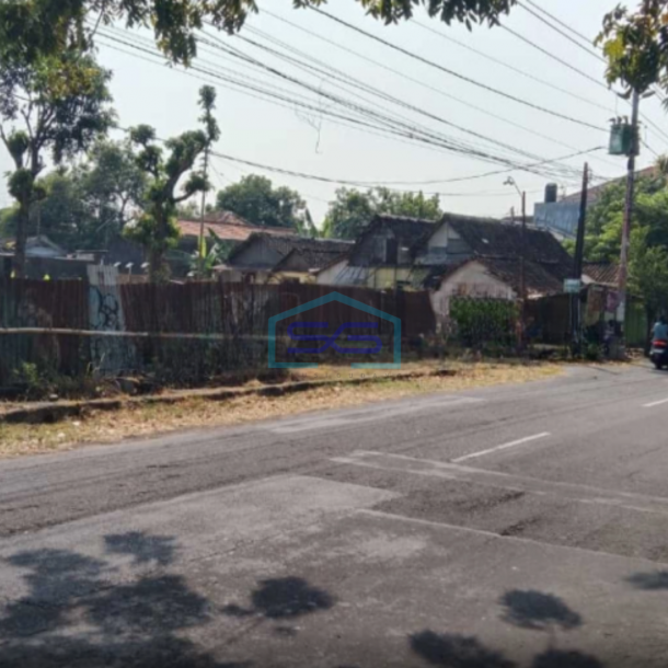 Dijual Tanah Strategis Pinggir Jalan Raya di Manahan Banjarsari Solo LT 2200m2-2