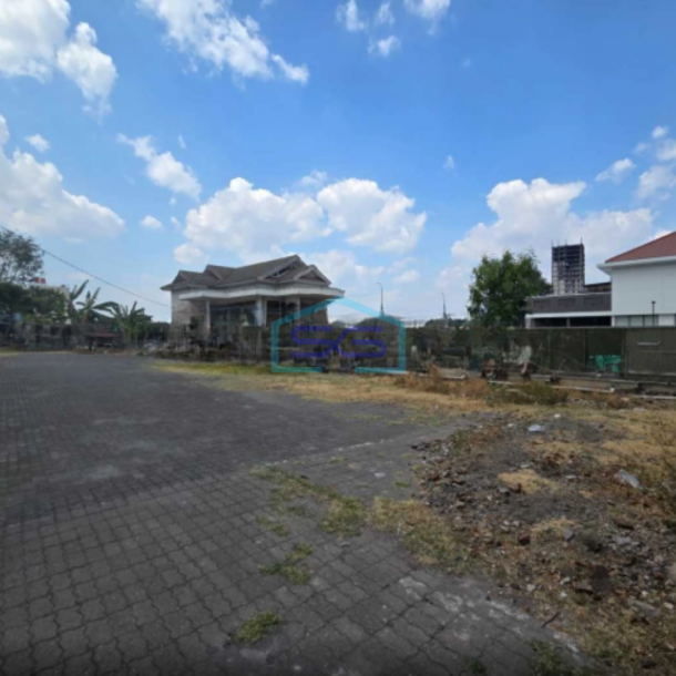 Dijual Tanah Super Strategis di Pinggir Jalan Jebres Solo Luas Tanah 4824m2-4