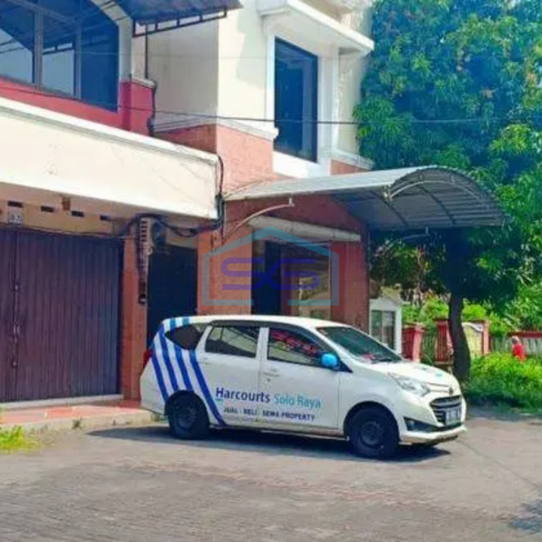 Dijual Ruko bagus bersih siap pakai dekat fave hotel solo baru-2