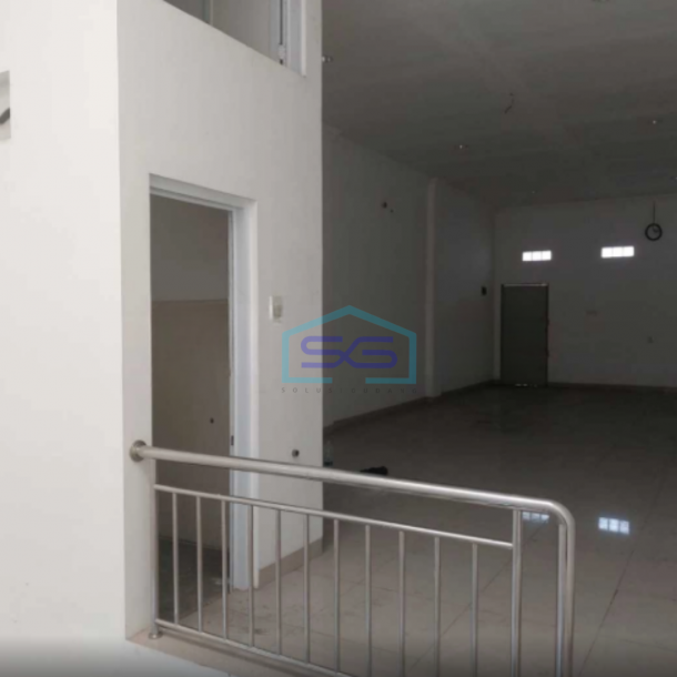 Dijual Ruko Strategis 3 Lantai Tengah Kota Solo Lokasi di Jalan Yos Sudarso LT 633m2-2