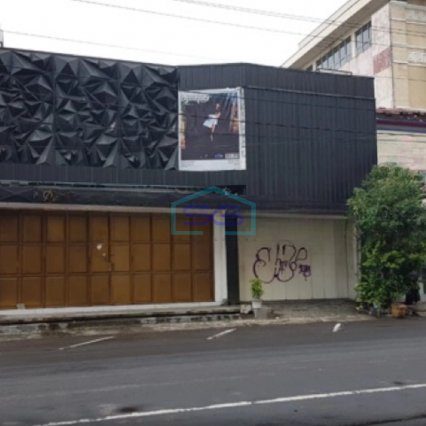 Dijual Ruko Sangat Strategis Kawasan Bisnis Untuk Usaha di Jl Dr Rajiman Solo LT 386m2-1