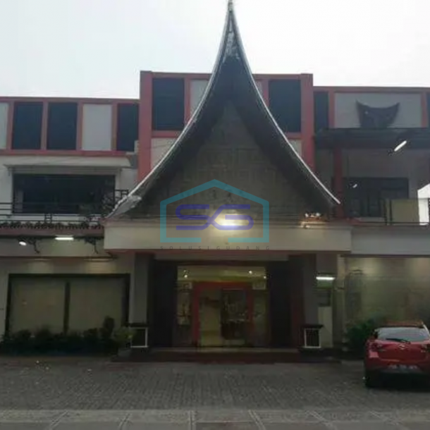 Dijual Gudang  bekas restoran siap pakai di pinggir jalan Sukoharjo.-1