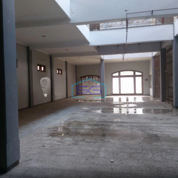 Dijual Ruang Usaha Strategis Dekat Klodran Solo LB 1050m2 Cocok Untuk Kantor-2