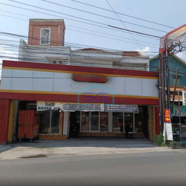 Dijual Ruko Bagus 2 Lantai di Gentan Solo Luas Bangunan 300m2-1
