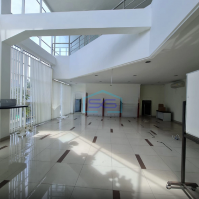 Dijual Ruko Mewah di Jl Urip Sukoharjo Solo Luas Bangunan 1104m2