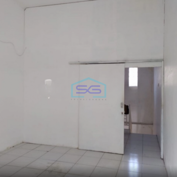 Disewakan Ruko 2 Lantai di Pinggir Jalan Raya Jalan RM Said Solo-2