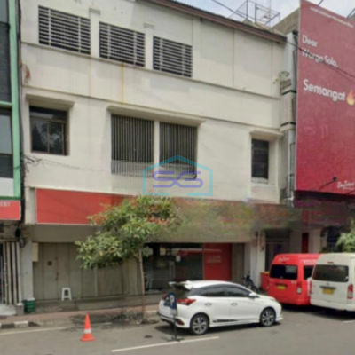 Disewakan Ruko 3 Lantai Lokasi Strategis di Jl. Slamet Riyadi Solo LB 495m2