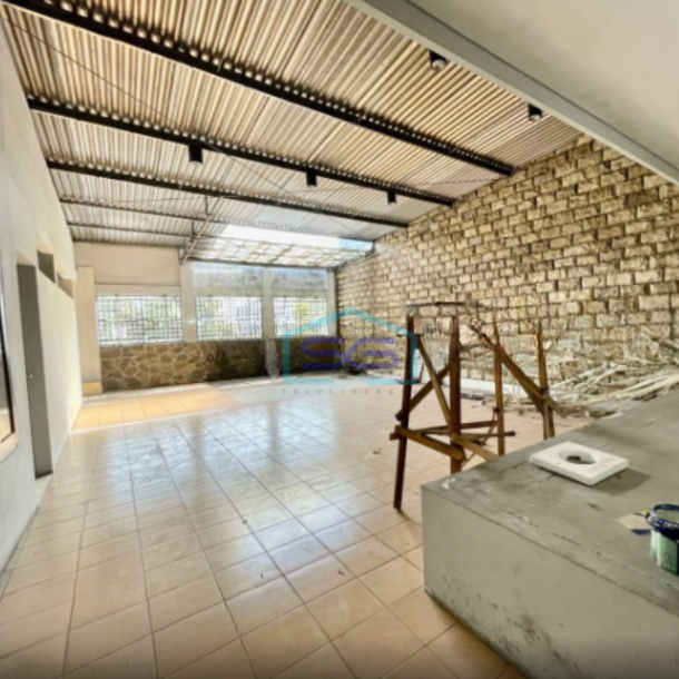 Disewakan Ruko 3 Lantai Lokasi Strategis di Jl. Slamet Riyadi Solo LB 495m2-4