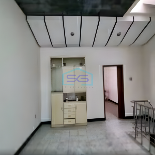 Disewakan Ruko Arsitektur Jawa Belanda Classic Modern Lokasi Strategis di Keprabon Solo LB 260m2-3