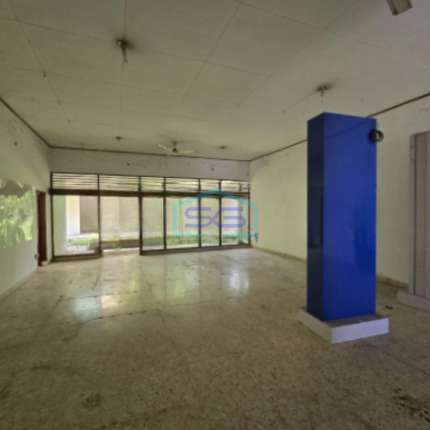 Disewakan Ruang Usaha Strategis Pusat Kota Solo Luas Bangunan 650m2-3