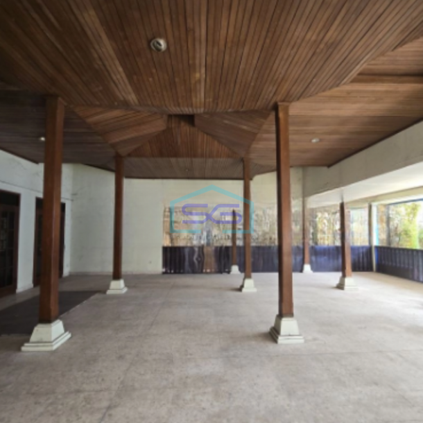 Disewakan Ruang Usaha Strategis Pusat Kota Solo Luas Bangunan 650m2-2