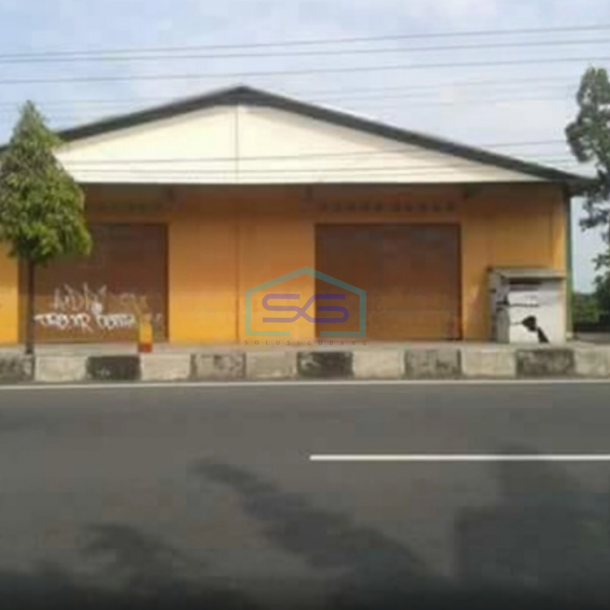 Disewakan Gudang Lokasi Sangat Strategis Pinggir Jalan Provinsi di Kartasura Solo LB 1000m2-1