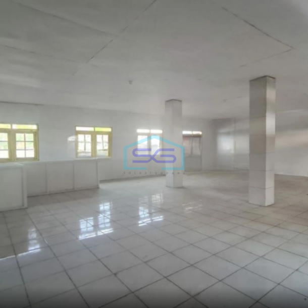 Disewakan Ruko Strategis Siap Pakai 2 Lantai di Pusat Solo Baru LB 500m2-6