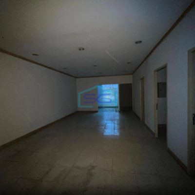 Disewakan Ruko 3 Lantai Kawasan Niaga Di Pasar Legi Banjarsari Solo LB 300m2