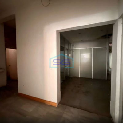 Disewakan Ruko 1,5 Lantai Ex Bank di Jl. Slamet Riyadi Sriwedari Solo LB 500m2