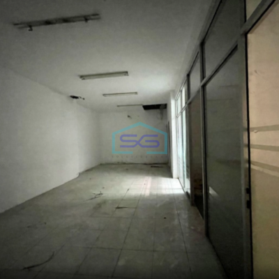 Disewakan Ruko 1,5 Lantai Ex Bank di Jl. Slamet Riyadi Sriwedari Solo LB 500m2