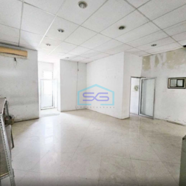 Disewakan Ruko Strategis Tengah Kota Dekat Jalan Slamet Riyadi Solo LB 150m2-2