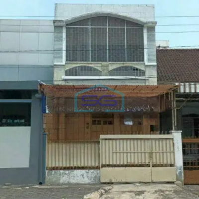 Disewa Ruko lokasi strategis kawasan kuliner di Keprabon, Solo.