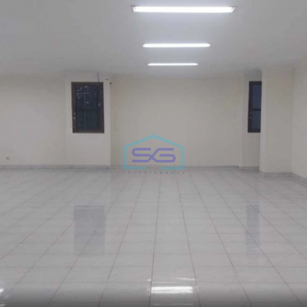 Disewakan Gudang Siap Pakai Di Jl. Adisucipto Solo Luas Tanah 887m2-3