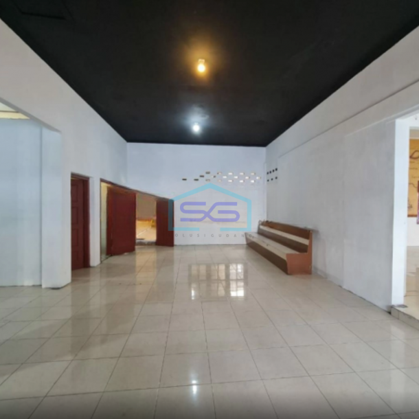 Dijual Ruang Usaha Strategis Dekat Jalan Slamet Riyadi Banjarsari Solo Luas Tanah 683m2-4