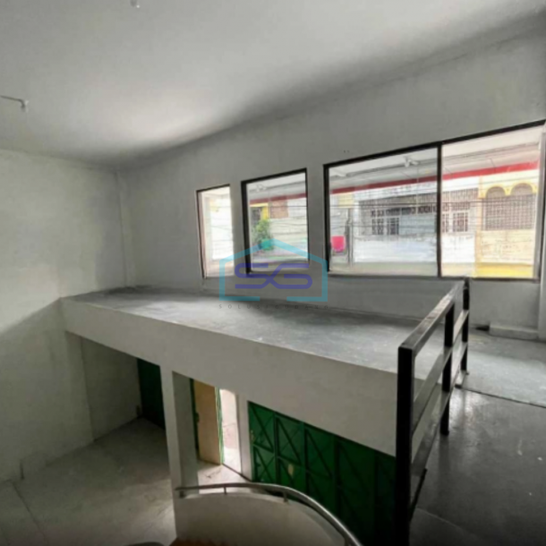 Disewakan Ruko 2 Lantai Lokasi Strategis Di Tengah Kota Solo Cocok Untuk Ruang Usaha, Atau Gudang-3