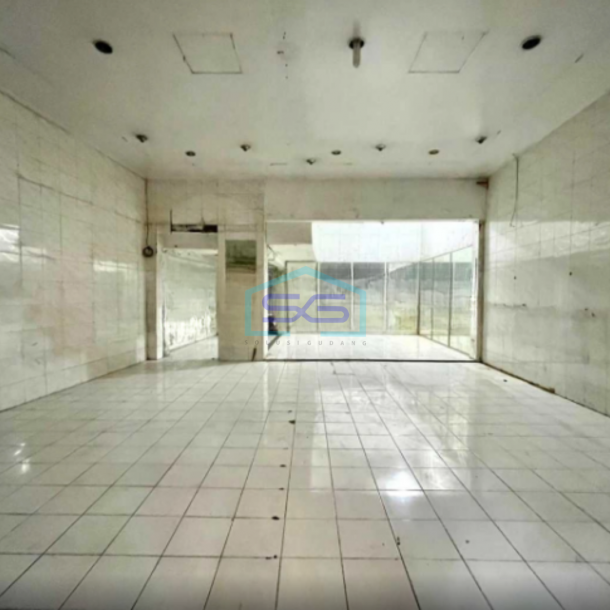 Disewakan Ruko 2 Lantai Lokasi Strategis Di Tengah Kota Surakarta Cocok Untuk Investasi Usaha LB 400m2-6