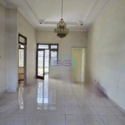 Disewakan Ruang Usaha Strategis Yos Sudarso Solo Harga Nego Luas Bangunan 170m2-2