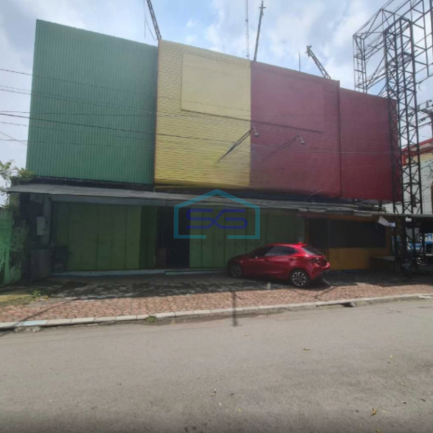 Disewakan Ruang Usaha Lokasi Strategis Di Tengah Kota Solo Slamet Riyadi LB 500m2-1